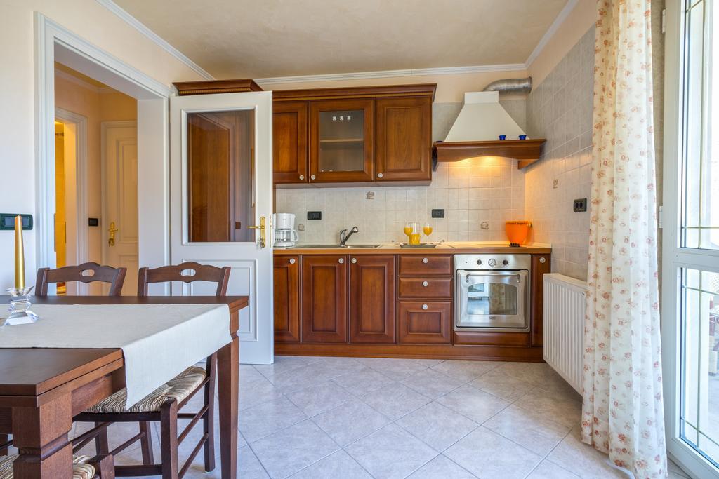 Apartments Anna Омиш Номер фото