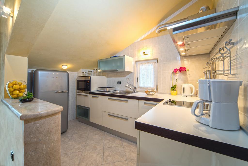Apartments Anna Омиш Номер фото